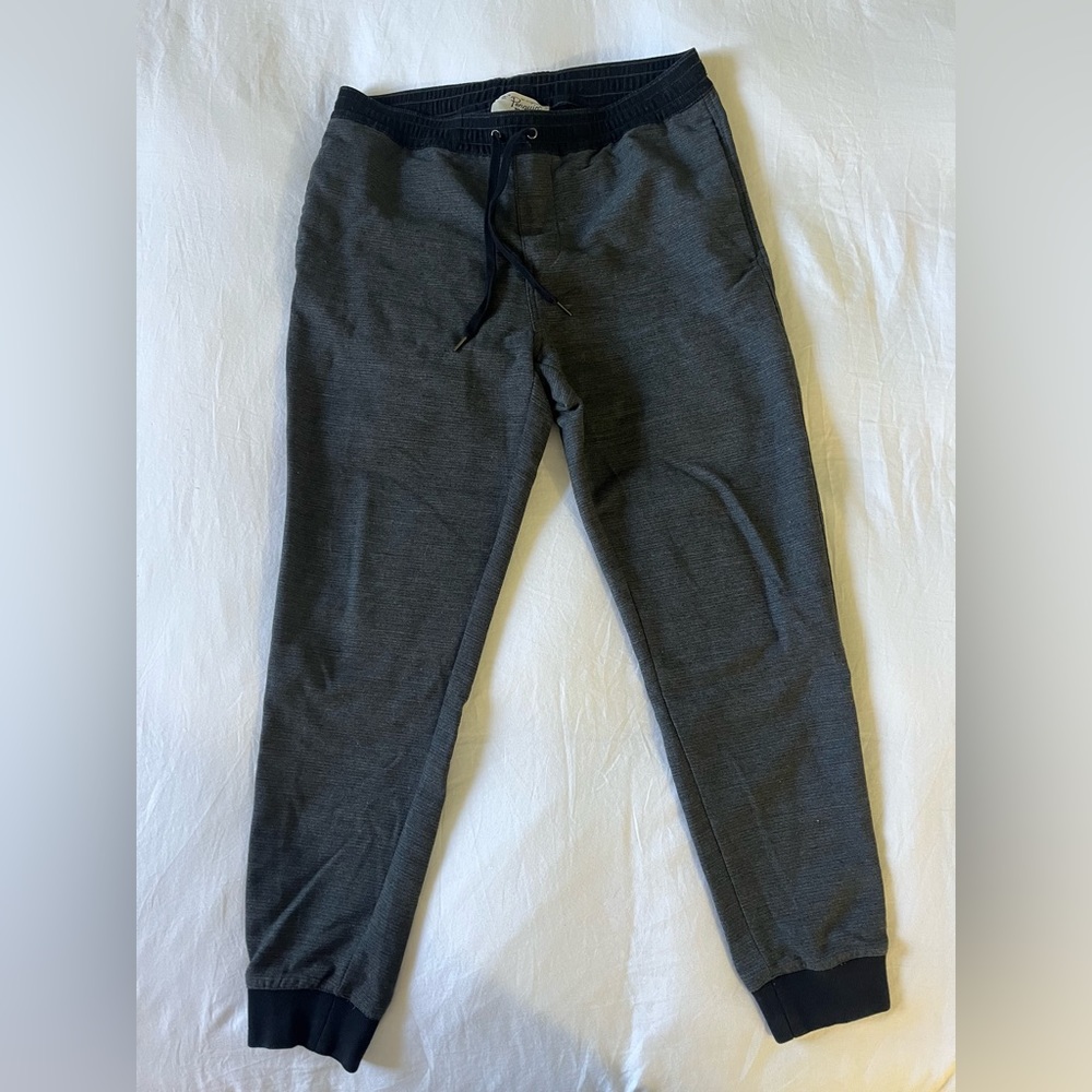 Penguin sweatpants, gray and black. Men’s Medium.
